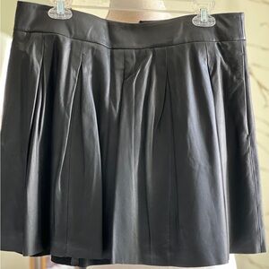 Banana Republic Faux Leather Mini Skirt Black Size 12. SALE
